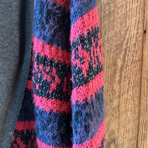 Woman’s sweatshirt - Picture 2 of 5